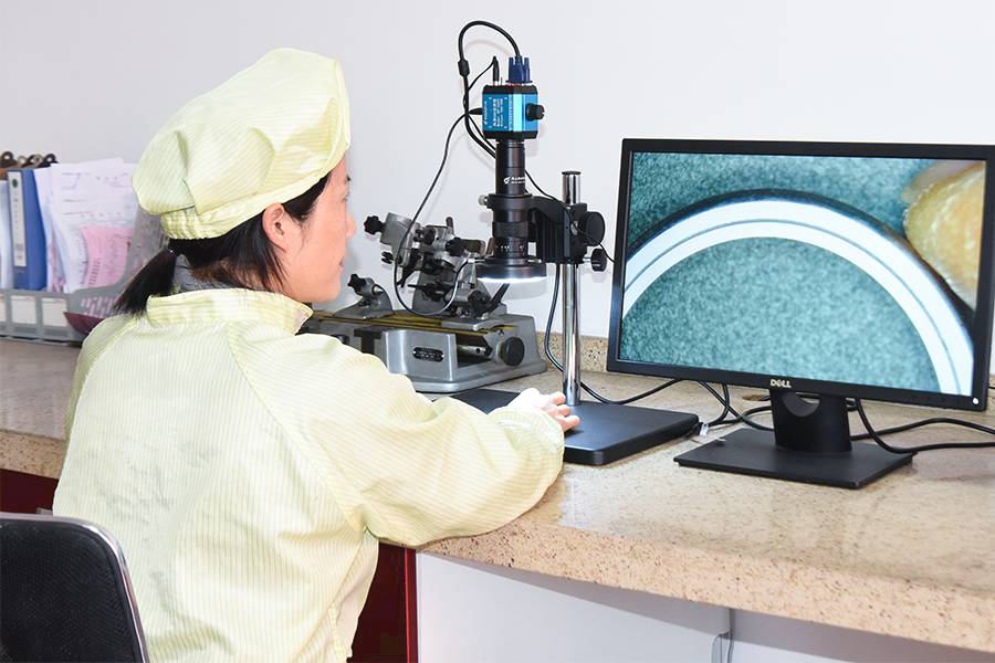 Ang pagkamagaspang na profilometer